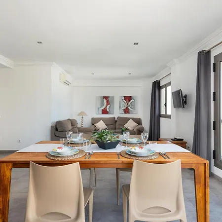 Sunset Castello Playa 아파트